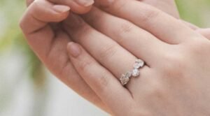 Enchanting-Circles-of-Love-How-to-Choose-the-Perfect-Wedding-Ring