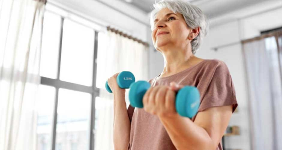 How to Incorporate Fun Group Activities into Senior Fitness Programs