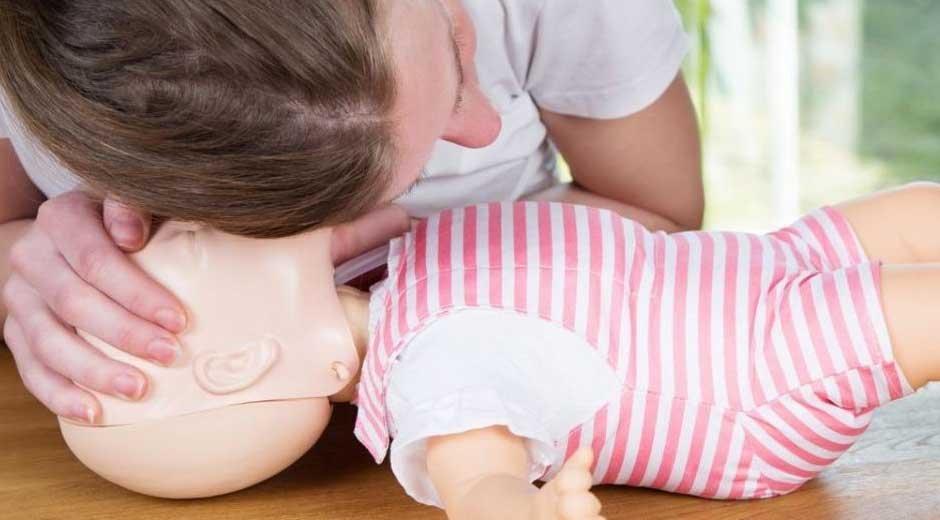 6-Crucial-CPR-Techniques-for-Helping-Small-Kids-in-Emergencies